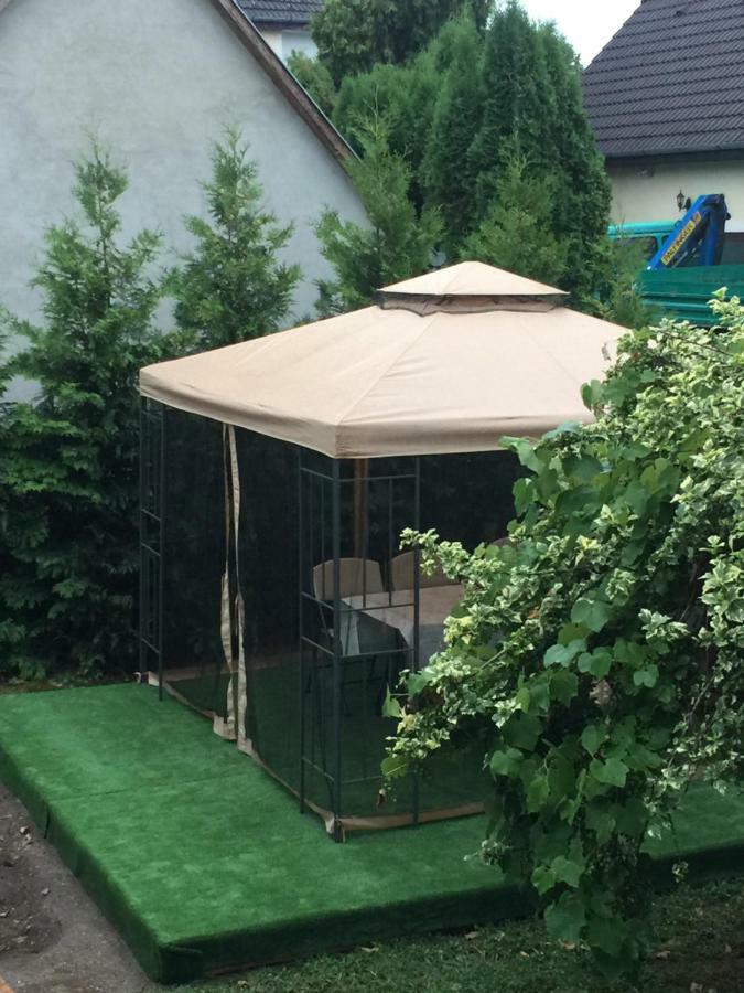 Rozsavoelgy Apartman Balatonlelle Eksteriør billede